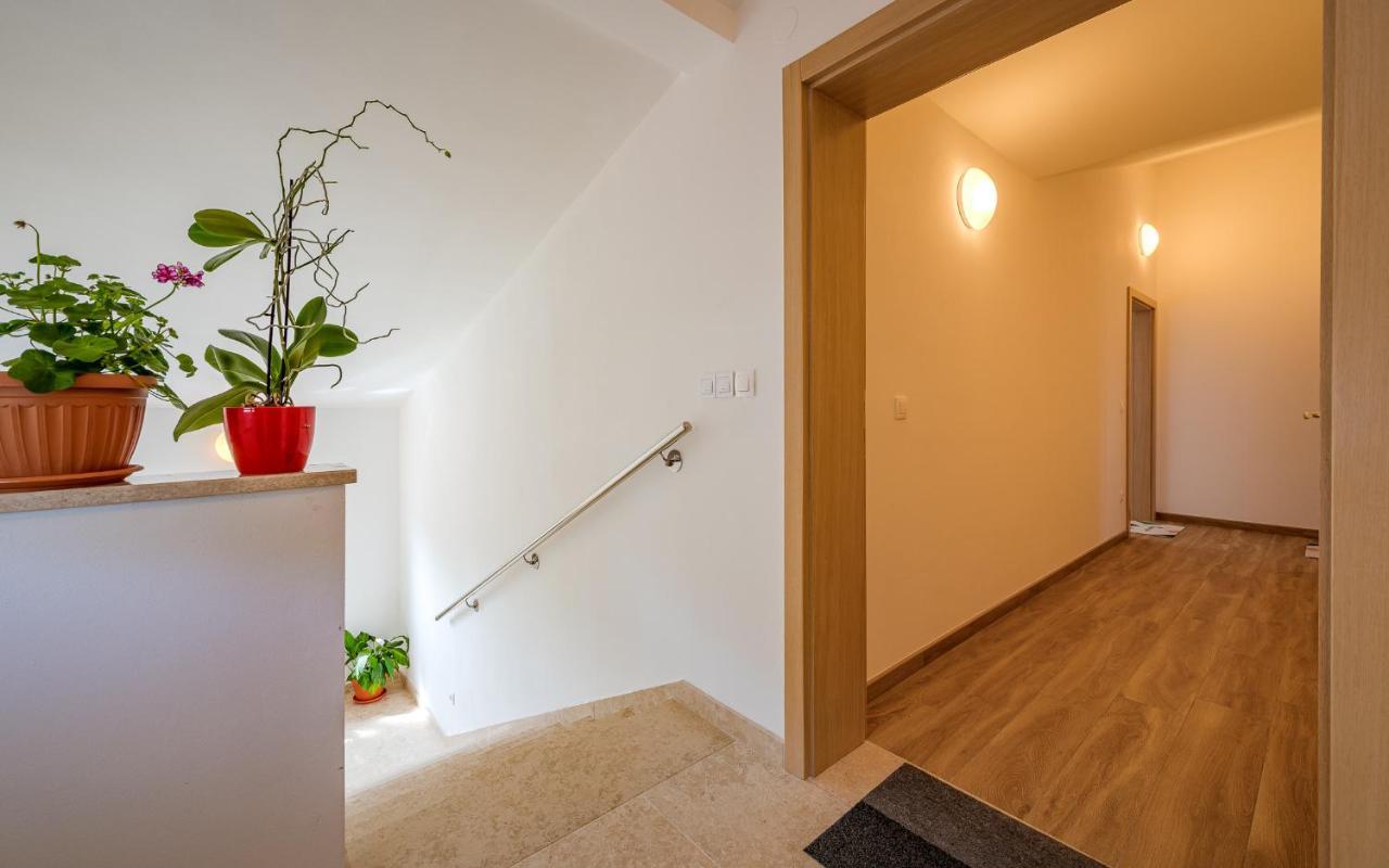 Apartments Nelle Pula Extérieur photo
