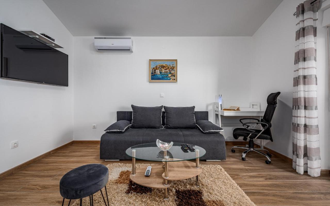 Apartments Nelle Pula Extérieur photo